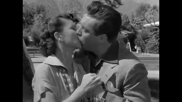 Kiss frame for clip 18